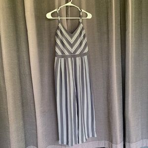 Grey&white striped xs jumpsuit